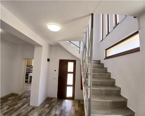 INVESTITIE!Casa de vanzare in Sibiu  individuala  zona Lazaret  pretabil investitie