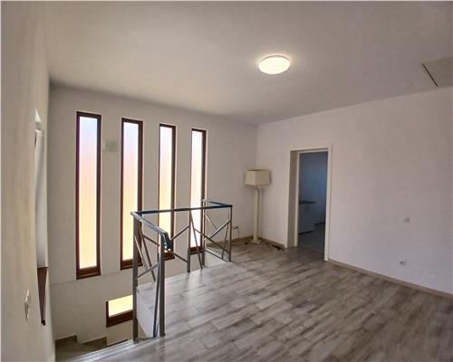 INVESTITIE!Casa de vanzare in Sibiu  individuala  zona Lazaret  pretabil investitie