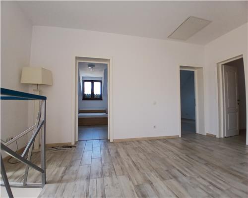 INVESTITIE!Casa de vanzare in Sibiu  individuala  zona Lazaret  pretabil investitie