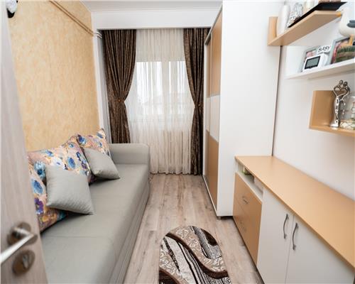 Apartament de vanzare in Sibiu3 camere,2 bai zona Calea Dumbravii