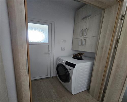 Apartament de vanzare in Sibiu 2 camere  pivnita  zona  CEDONIA